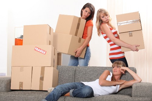 Man and a van Bayswater delivering household belongings